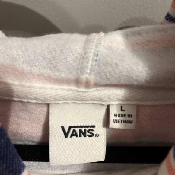 Cans long sleeved slightly cropped hooded shirt - Picture 5 of 5